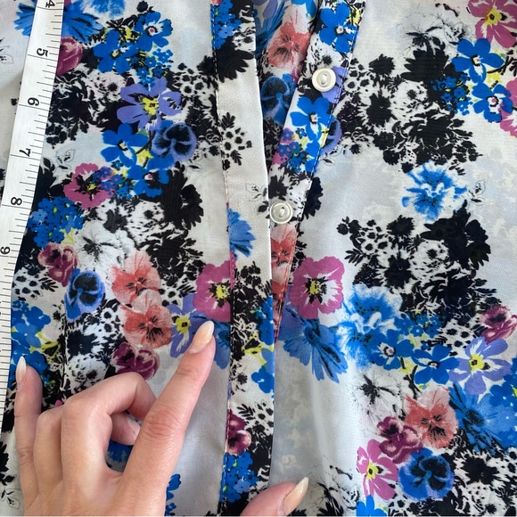 ATMOSPHERE- semi sheer floral blouse - Picture 13 of 15